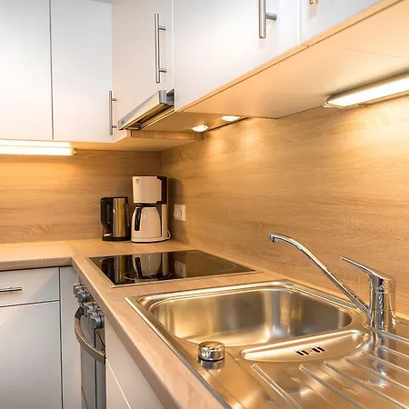 Brunner * ニーデラウ